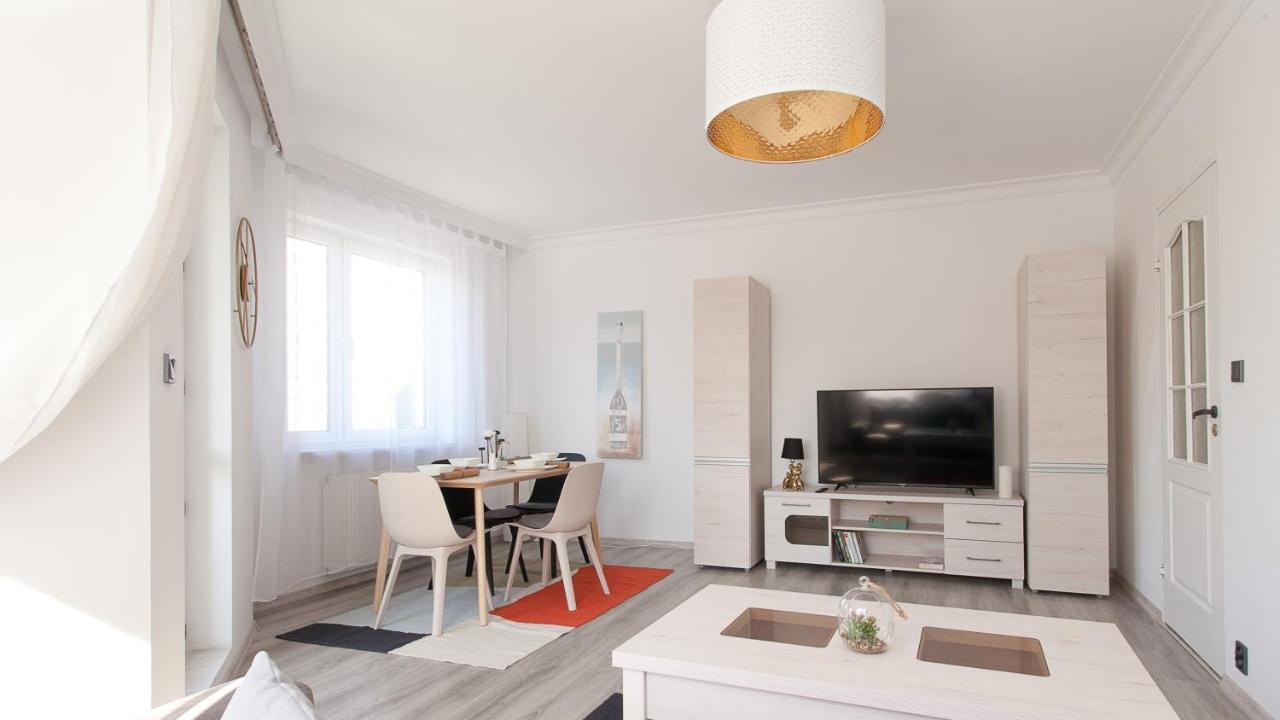 Uroczy Apartament Rzeczna Колобжег Экстерьер фото