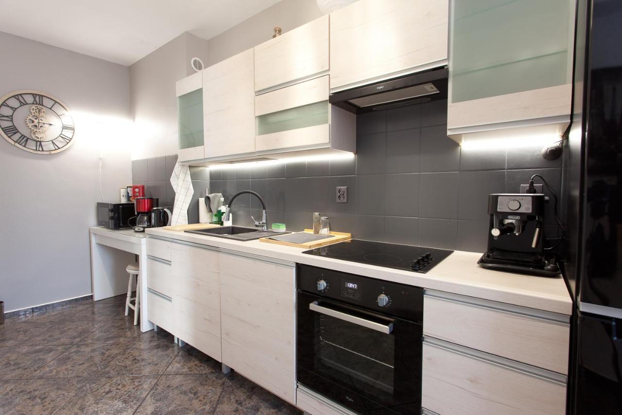 Uroczy Apartament Rzeczna Колобжег Экстерьер фото